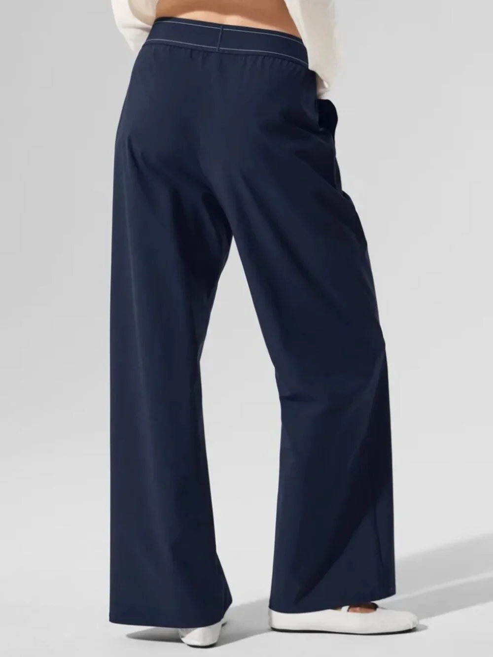 🧸New With Tags ALO Yoga Navy Suit Up Trouser Regular 30